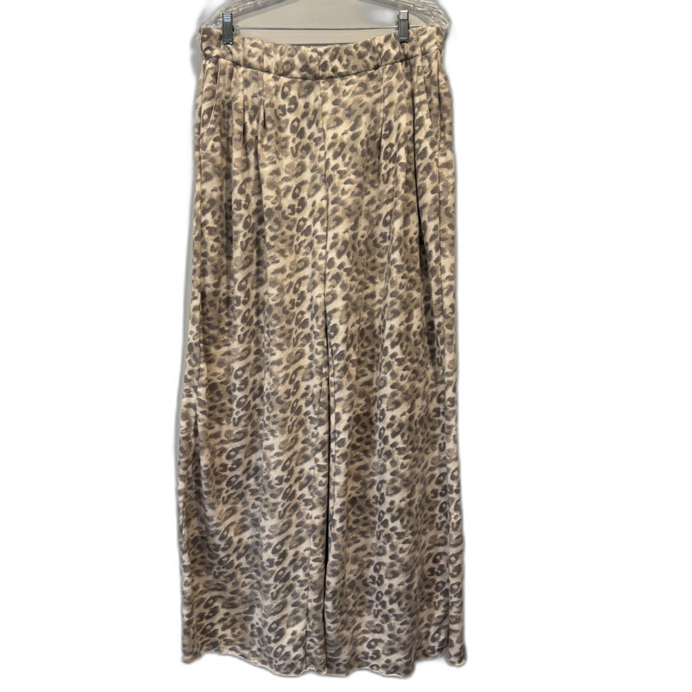 Aerie Street Trouser Leopard Sweatpants Wide Leg Raw Hem Pull On Women Large